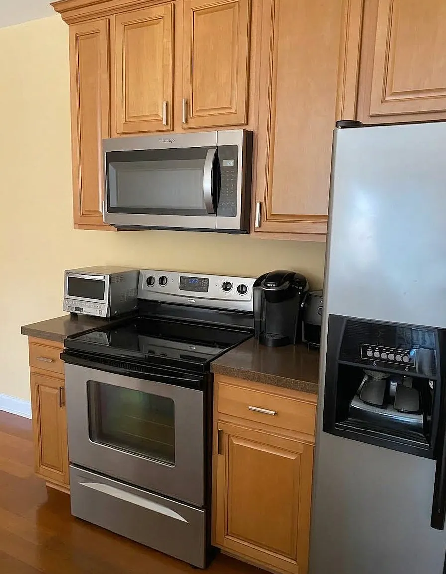 1 bed, 1000 sqft, $1,200 — Photo 3