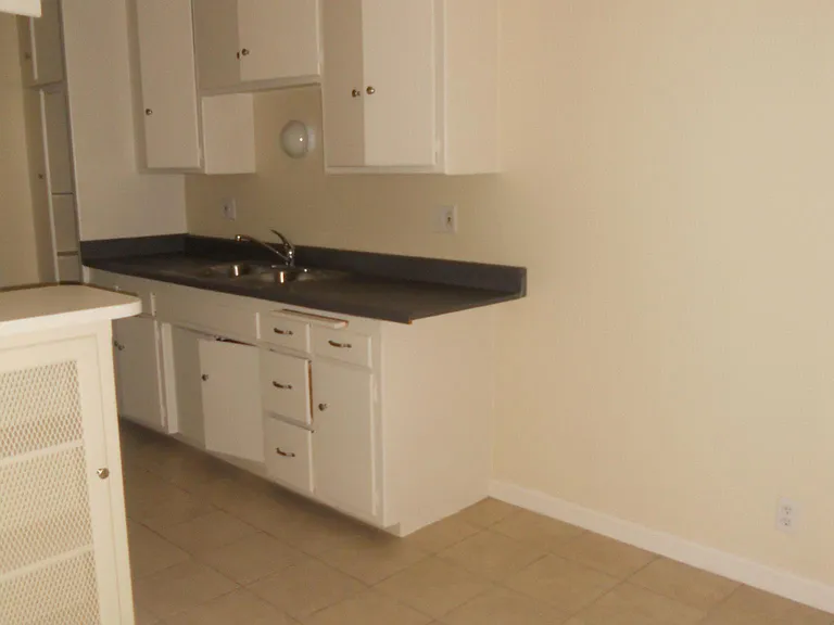 405 N Marengo Ave #9 — Photo 33