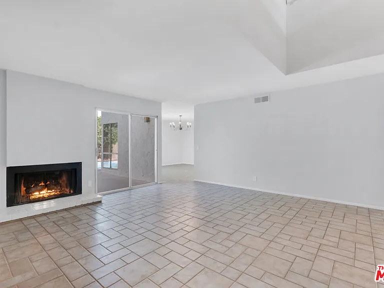 603 Racquet Club Ln — Photo 11
