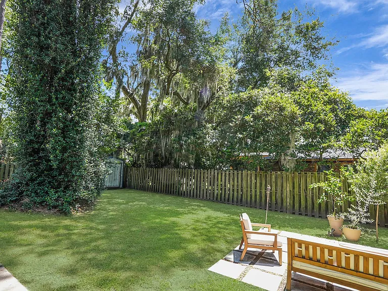 9 Hillyer Dr — Photo 44