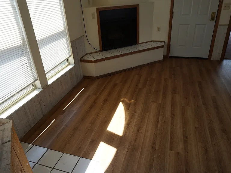 1524 Indianola Ave — Photo 9