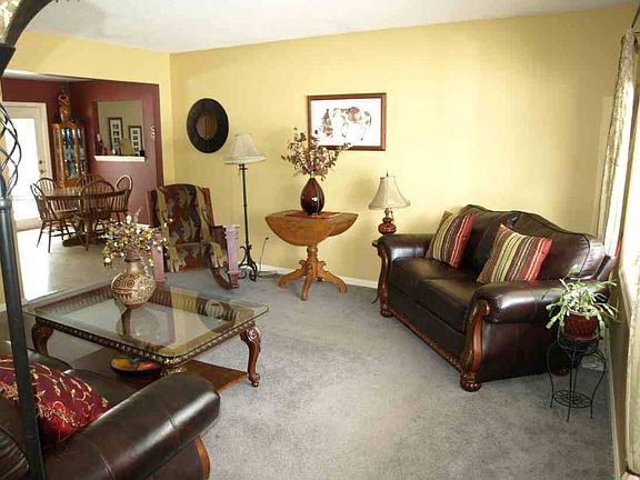5th image of 47 Hidden Hills Dr