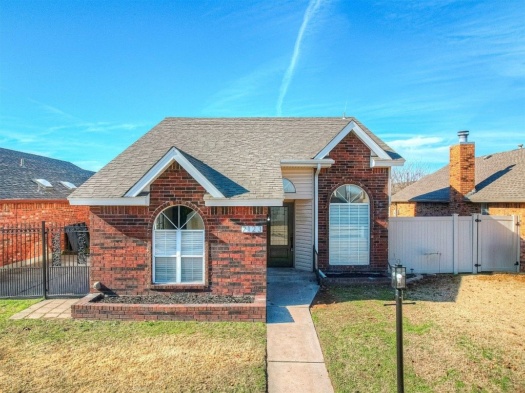 2123 Briarcliff Dr, Moore, OK 73170 Zillow