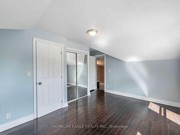 4th image of 87 Simcoe Rd