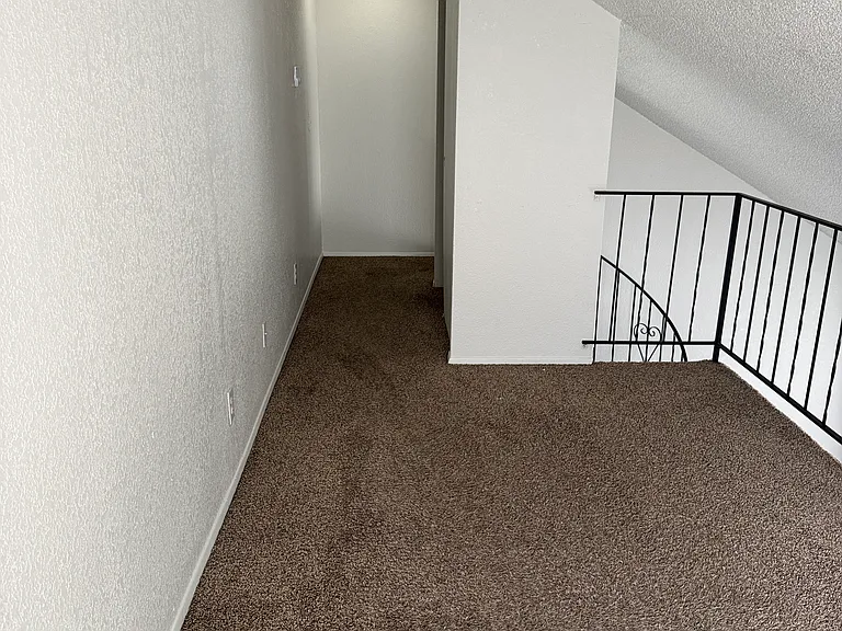 1025 W Entiat Ave #A4 — Photo 14