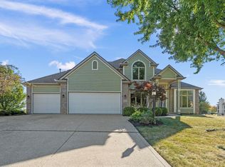 2411 Stonebriar Rd, Fort Wayne, IN 46814