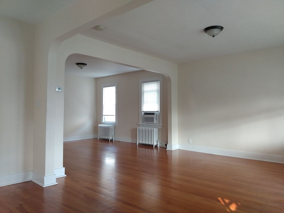 Living Room /Dining Room