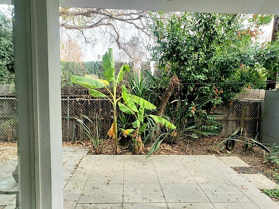 3rd image of 432 S Sierra Madre Blvd #5