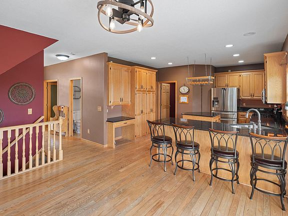 5th image of 2723 174th Ave NE