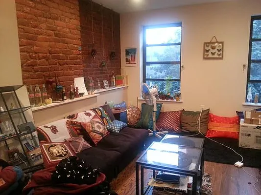 Rented by RS Bracha | media 34