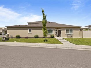 7740 W 11th Ave, Kennewick, WA 99338
