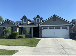 1785 W Bryman St, Hanford, CA 93230