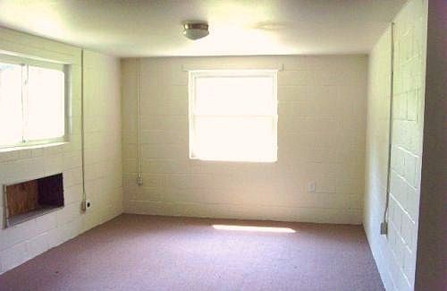 2nd image of 3010 Huckleberry Ln