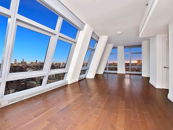 3rd image of 35 W 15th St APT 22B
