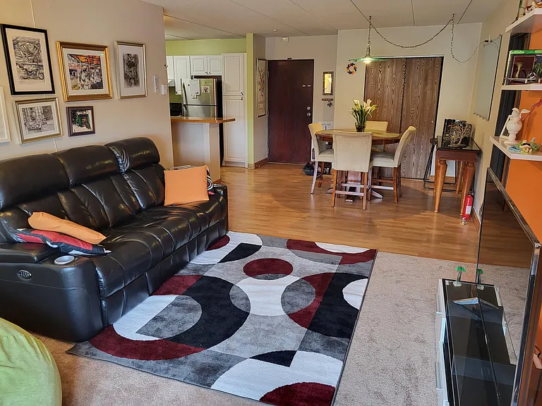 100 Granger Blvd — Photo 6