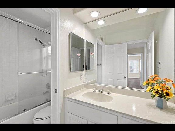 3rd image of 11280 Vista Ln
