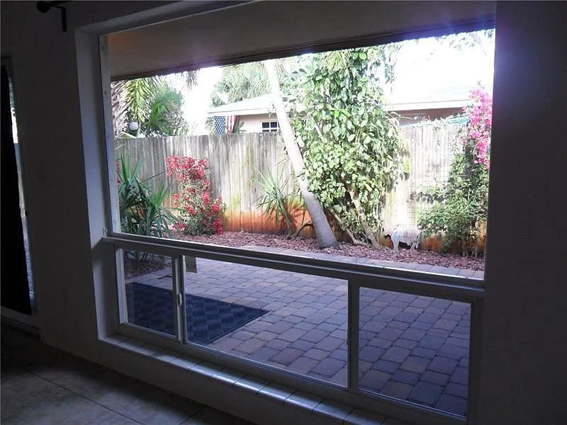 2 bed, 1.0 bath, 600 sqft, $2,250 — Photo 4