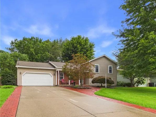 24 Maple Shade Dr, Marietta, OH 45750