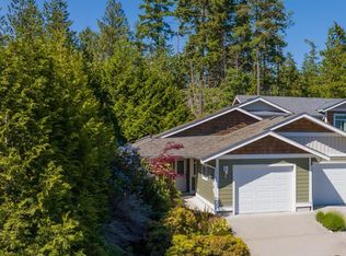 12710 Lagoon Rd #2, Sunshine Coast, BC V0N 2H1