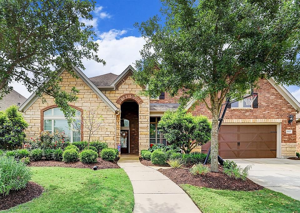 This home has so many extra features, please contact listing agent for the entire list its very long! There has been lots of attention to detail in the home and loved the location which was close to area schools, grocery stores, major roads, and rest