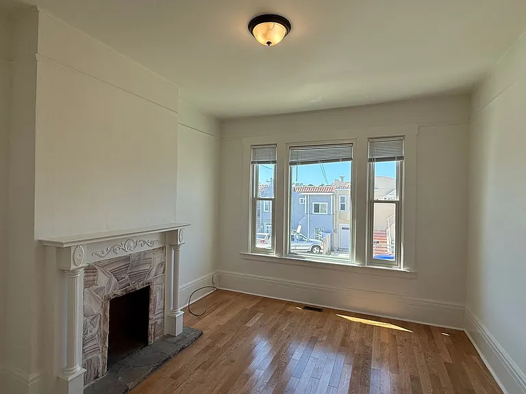 875 Huron Ave — Photo 3