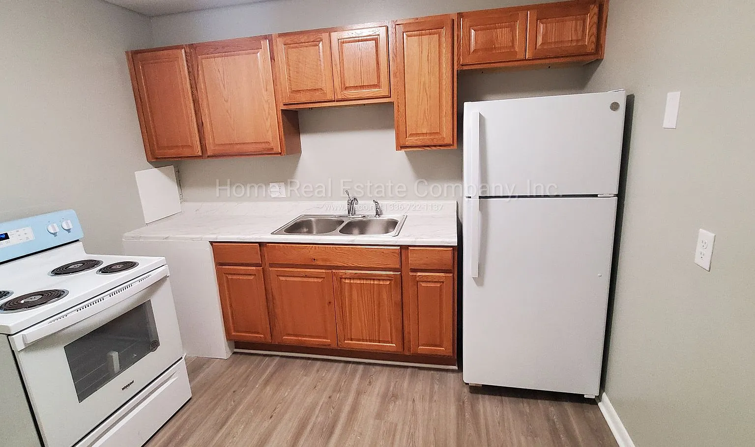 829 W. Seventh Street Apt #8 — Photo 4