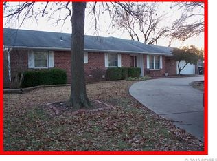 3215 Nowata Rd, Bartlesville, OK 74006