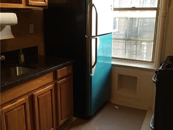 5th image of 3946 27th St APT 3B