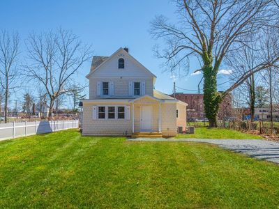 5 Hawkins Avenue, Smithtown, NY, 11787