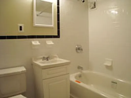 Rented by DSA Realty | media 12