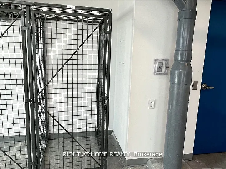212 King William St E #1303 — Photo 10