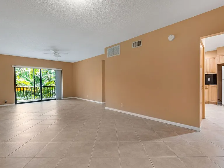 3111 Oakland Shores Dr #F212 — Photo 10