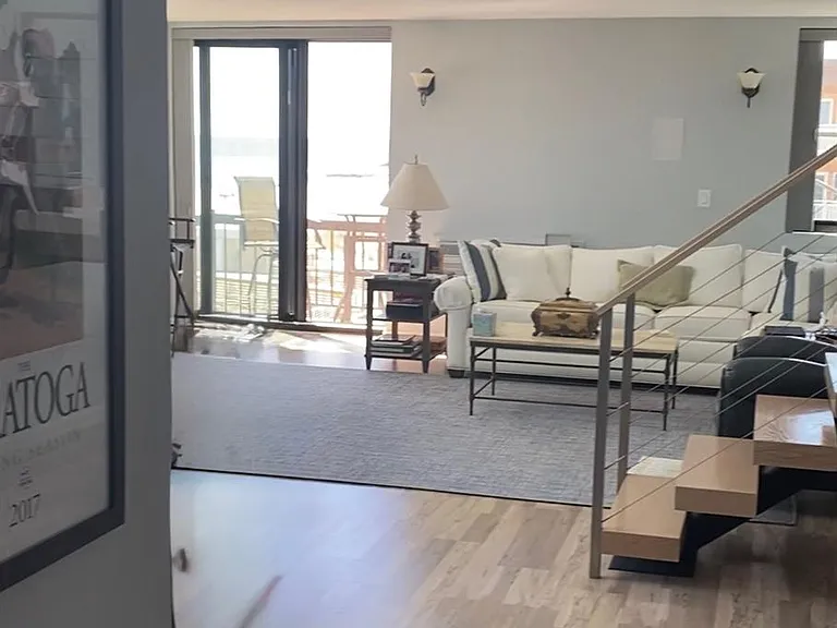 750 W Broadway #5Q — Photo 14