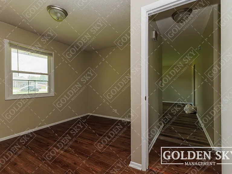 212 S Keystone Cir — Photo 6