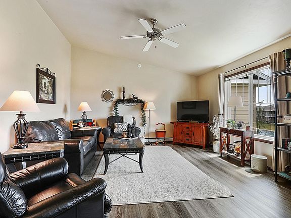 2nd image of 3042 Quarry Park Dr APT 2