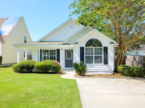 4182 Waterberry Cir, Valdosta, GA 31602