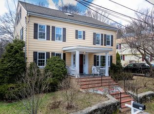 16 Manley Ct, Lexington, MA 02420
