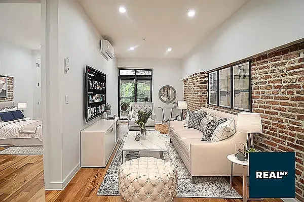 Building Photo - 309 Weirfield St #4