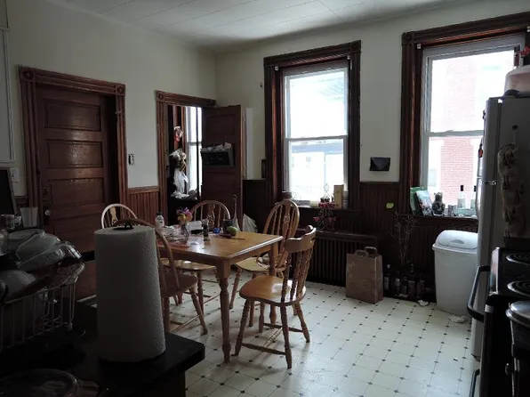 35 Waverly St #4, Brighton, MA 02135