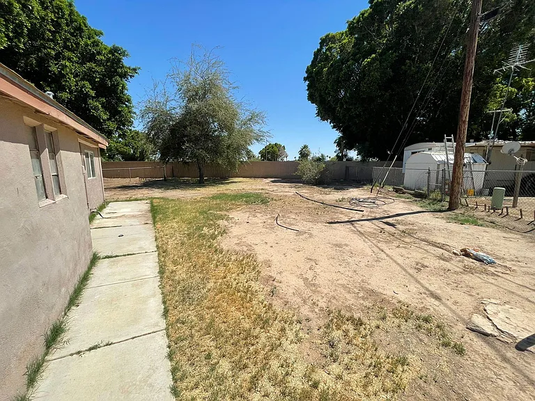 868 S Park Ave — Photo 13