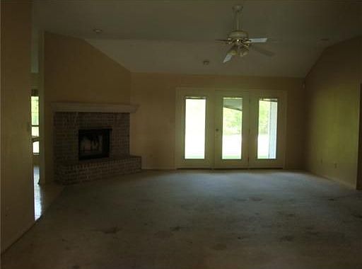 2nd image of 2900 Dolphin Dr