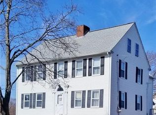 697 East Ave, Warwick, RI 02886