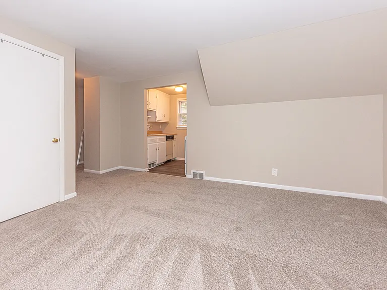 605 Snyder Ave #2 — Photo 9