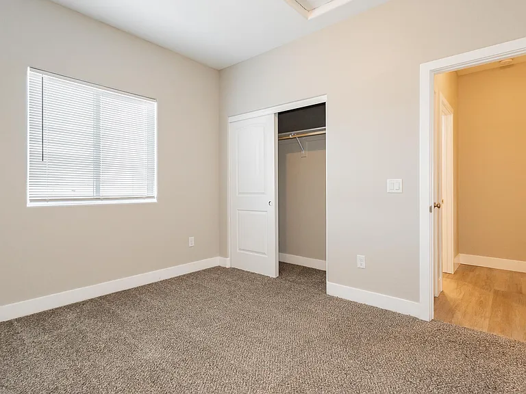 1681 S Dandelion St #1 — Photo 16