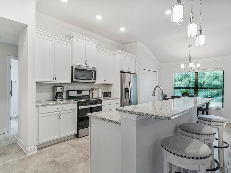 2481 N Brentwood Cir — Photo 8