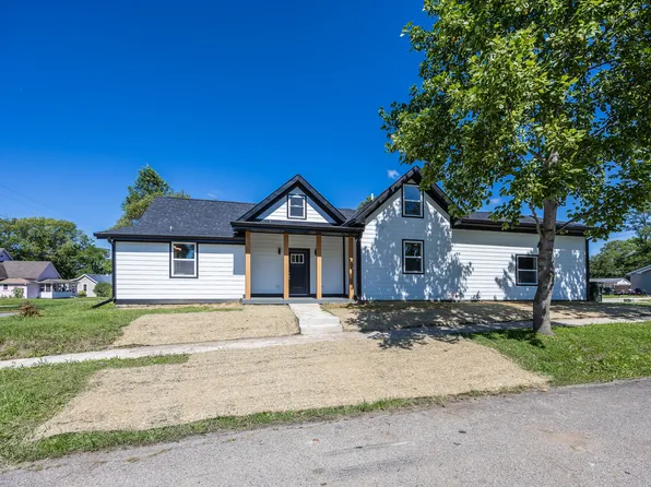 105 N Jackson St, Morristown, IN 46161