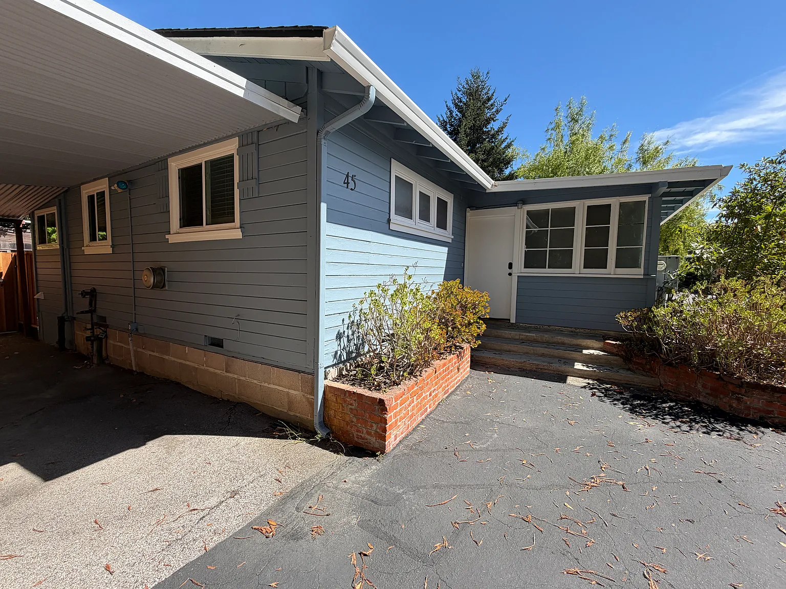 2 bed, 900 sqft, $3,200 — Photo 3