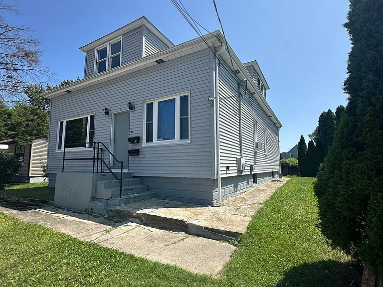 5 Pomham St #2 — Photo 13