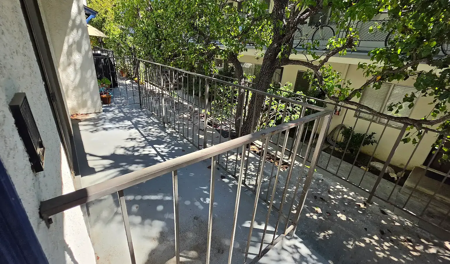 3 bed, 2.5 bath, 1673 sqft, $6,500 — Photo 3