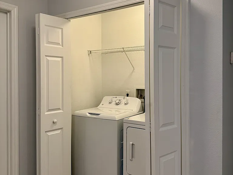 823 Pine Pointe Ln #1 — Photo 11